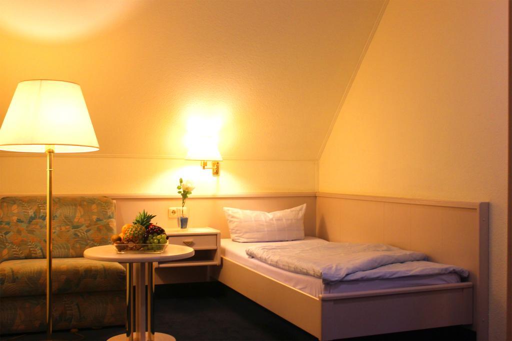 Hotel Altenwerder Hof Amburgo Camera foto