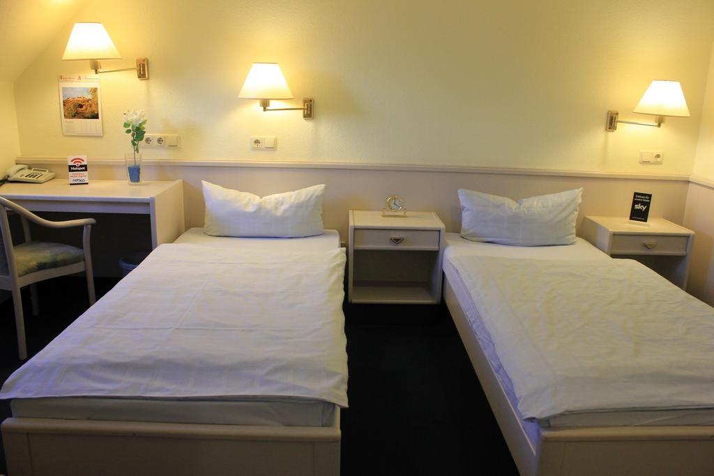 Hotel Altenwerder Hof Amburgo Camera foto
