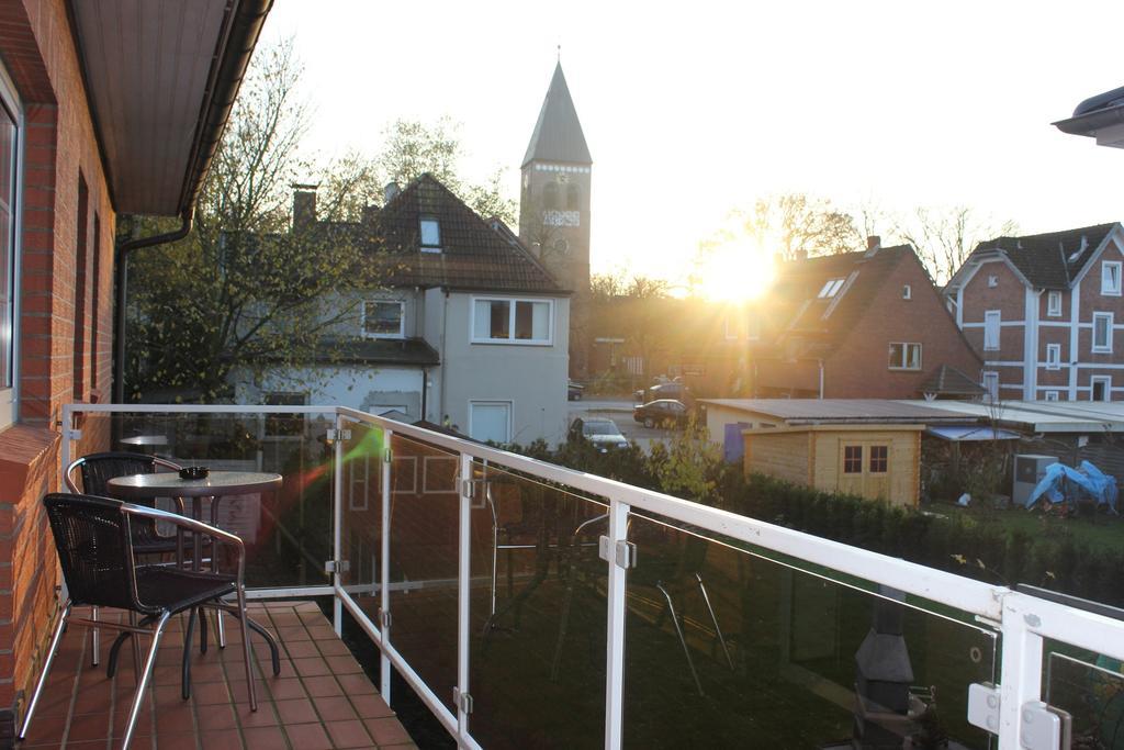Hotel Altenwerder Hof Amburgo Esterno foto