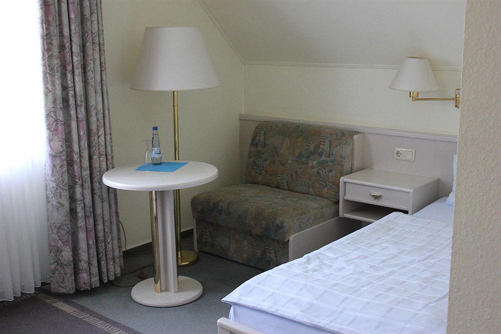 Hotel Altenwerder Hof Amburgo Esterno foto