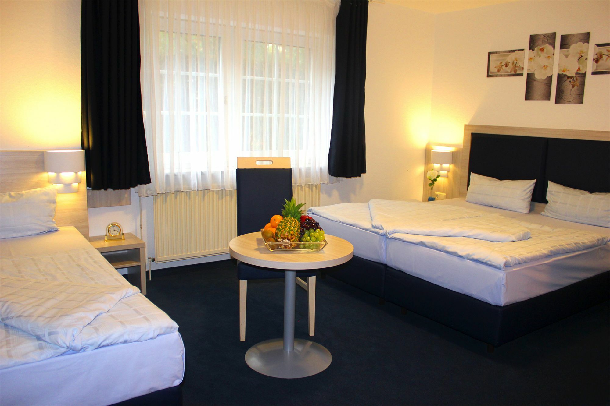Hotel Altenwerder Hof Amburgo Esterno foto